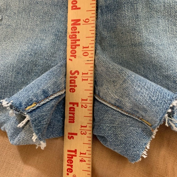 Free people Cut off Distress Jean Shorts - Picture 6 of 8